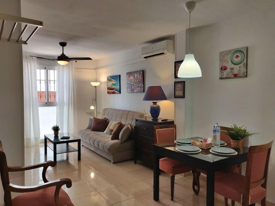 Apartamento Centrico En Fuengirola A 200 Metros De La Playa Extérieur photo